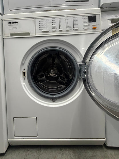 Refurbished Miele W3830 Paragon Plus 6kg 1400rpm Washing Machine - White