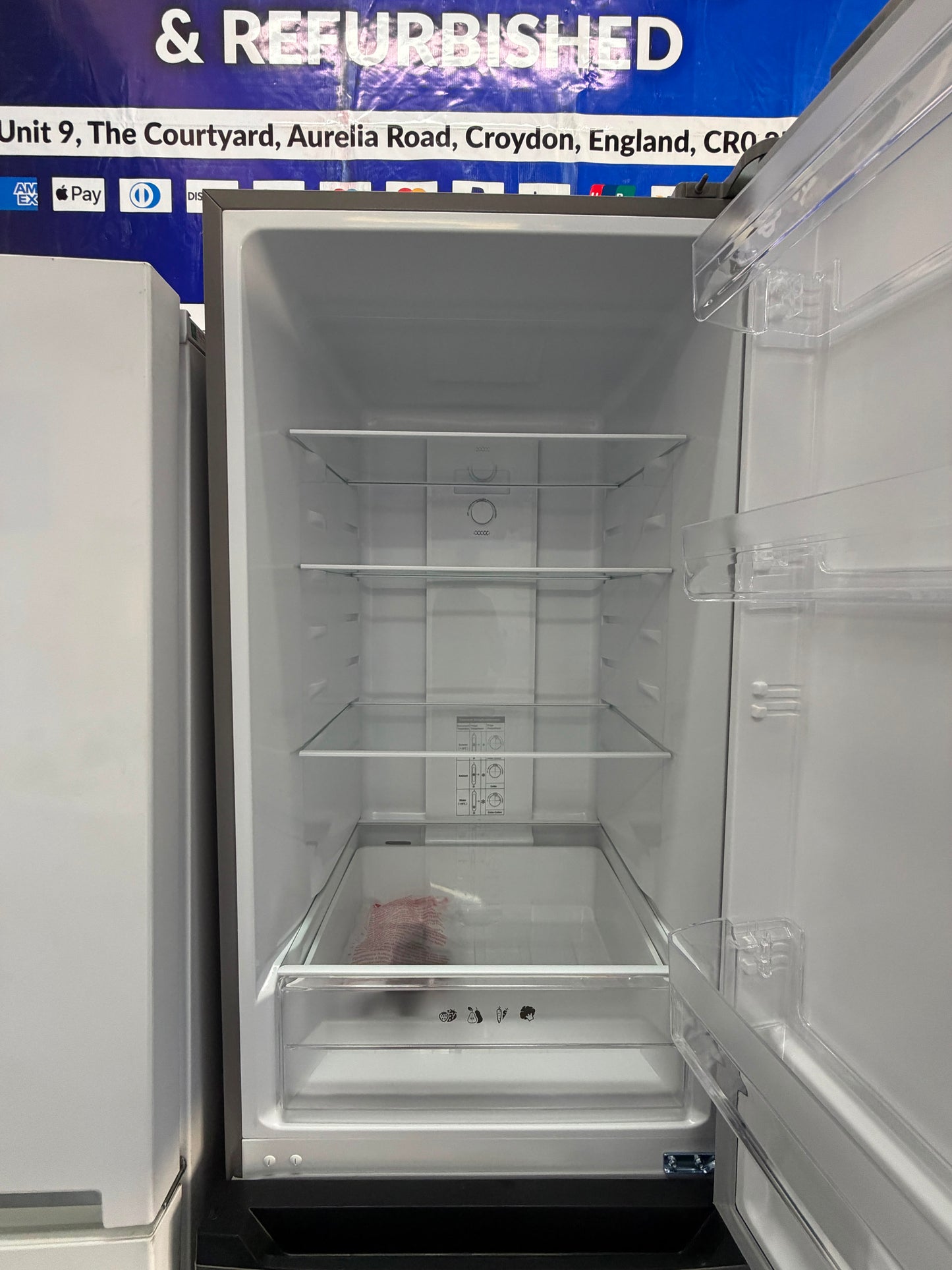 Refurbished Russell Hobbs RH186FFFF60SS 293L Frost Free Fridge Freezer – Stainless Steel