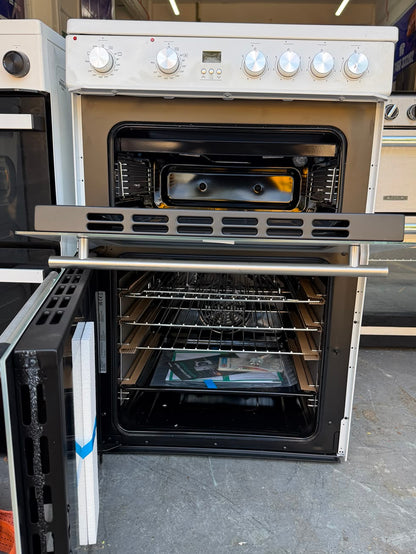 Hisense HDE3211BWUK 60cm Double Oven Electric Ceramic Cooker – White – Unused Grade A