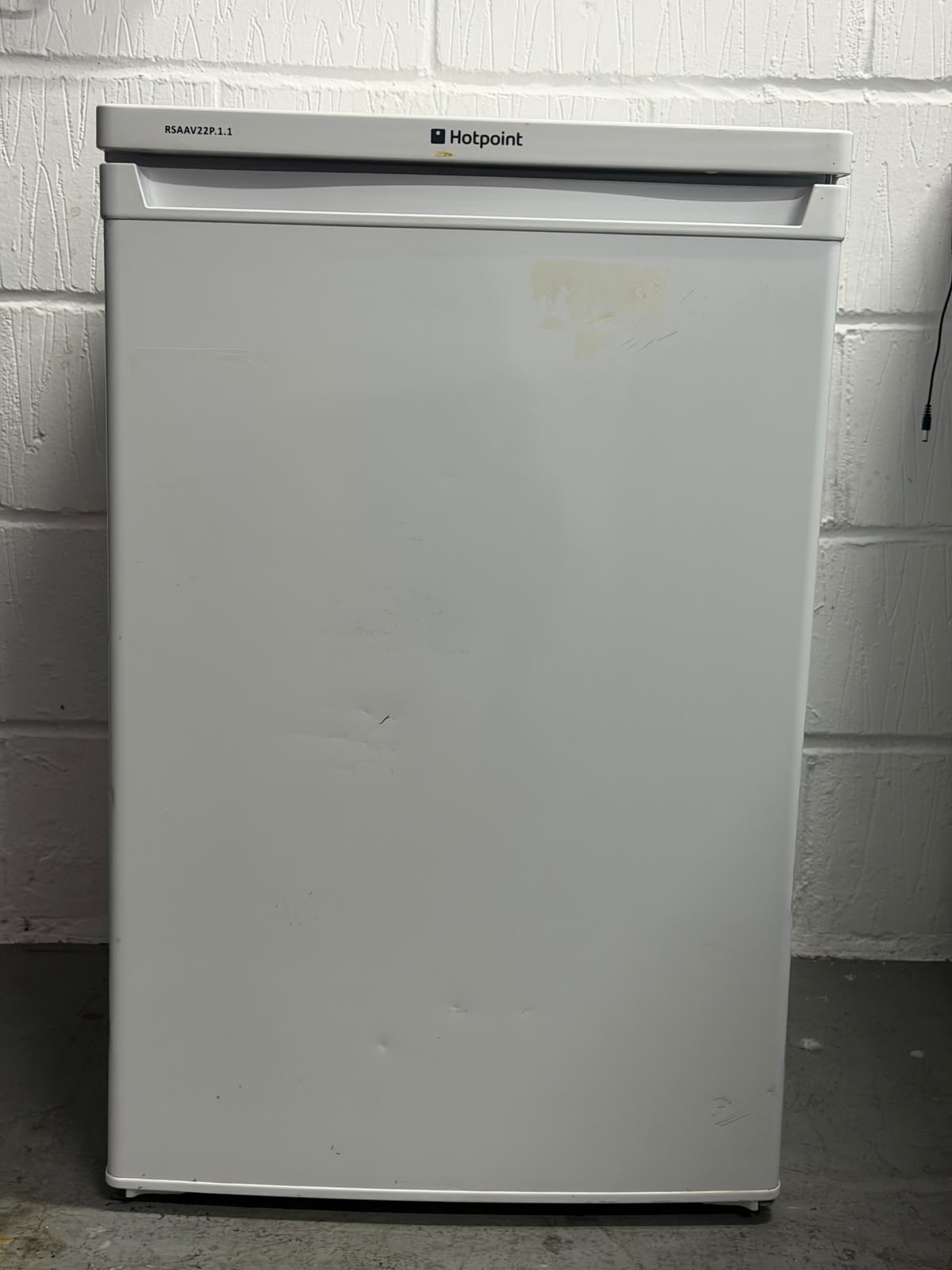 Refurbished Hotpoint RSAAV22P 110L Under Counter Fridge with Ice Box – White