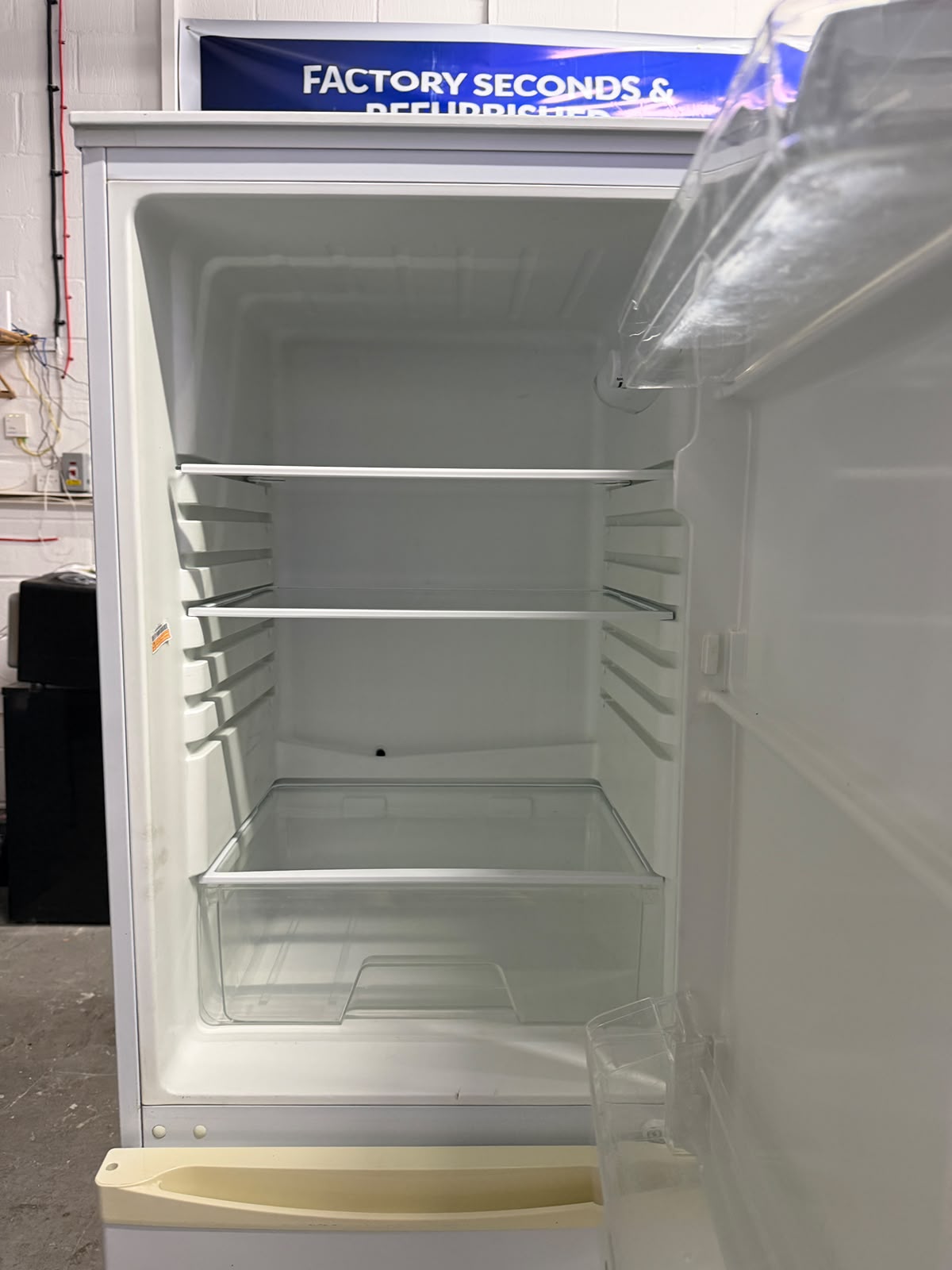 Refurbished Candy CFC1745WE 246L 50/50 Fridge Freezer – White