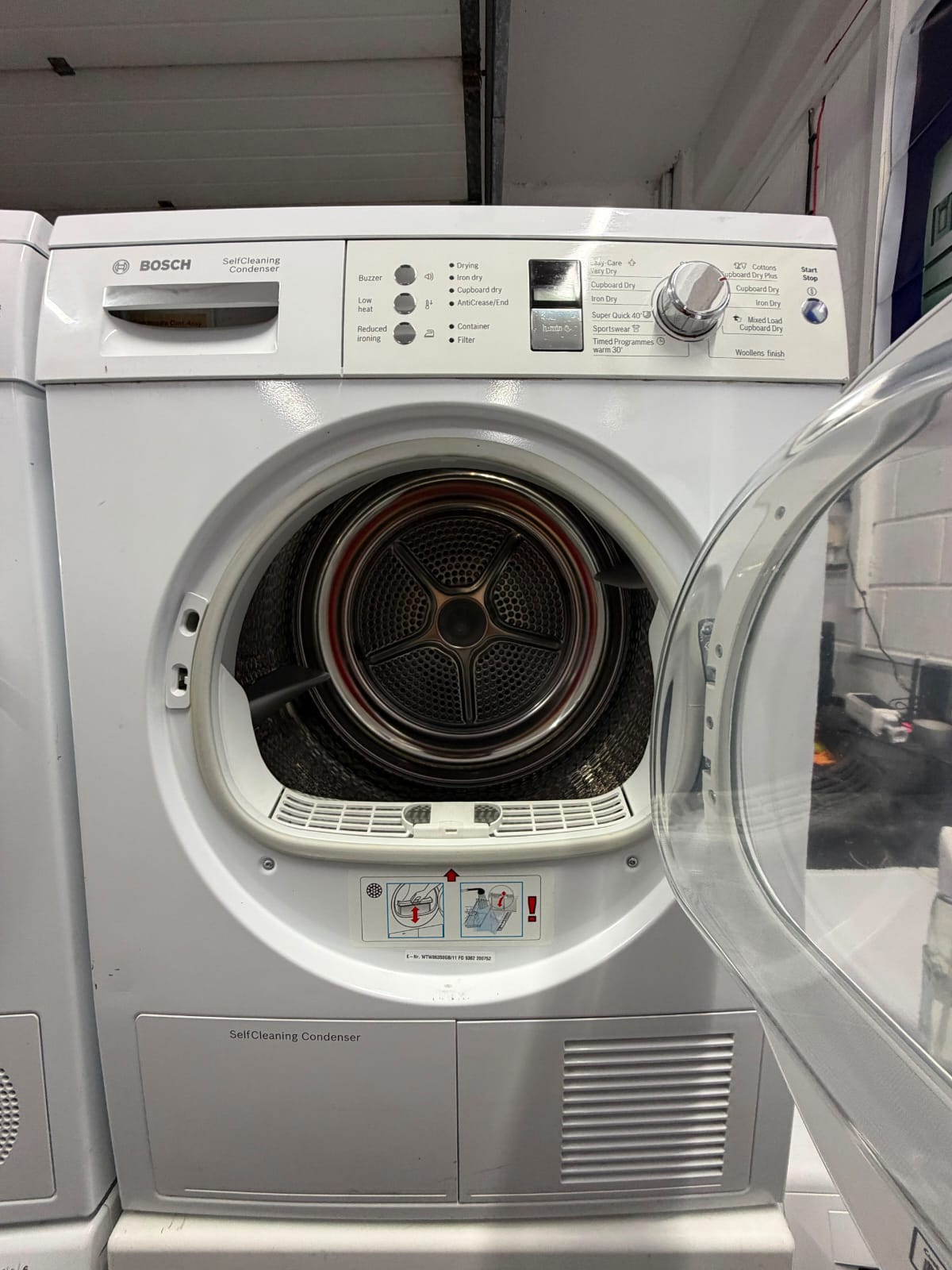 Refurbished Bosch WTW863S0GB 7Kg Heat Pump Tumble Dryer – White