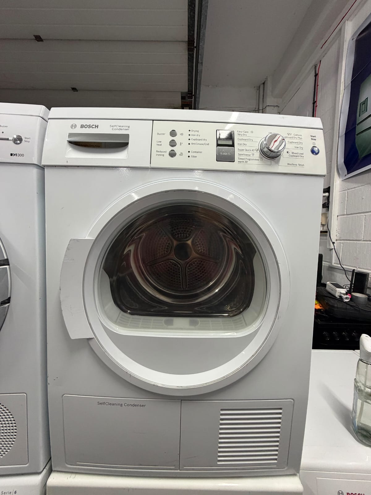 Refurbished Bosch WTW863S0GB 7Kg Heat Pump Tumble Dryer – White
