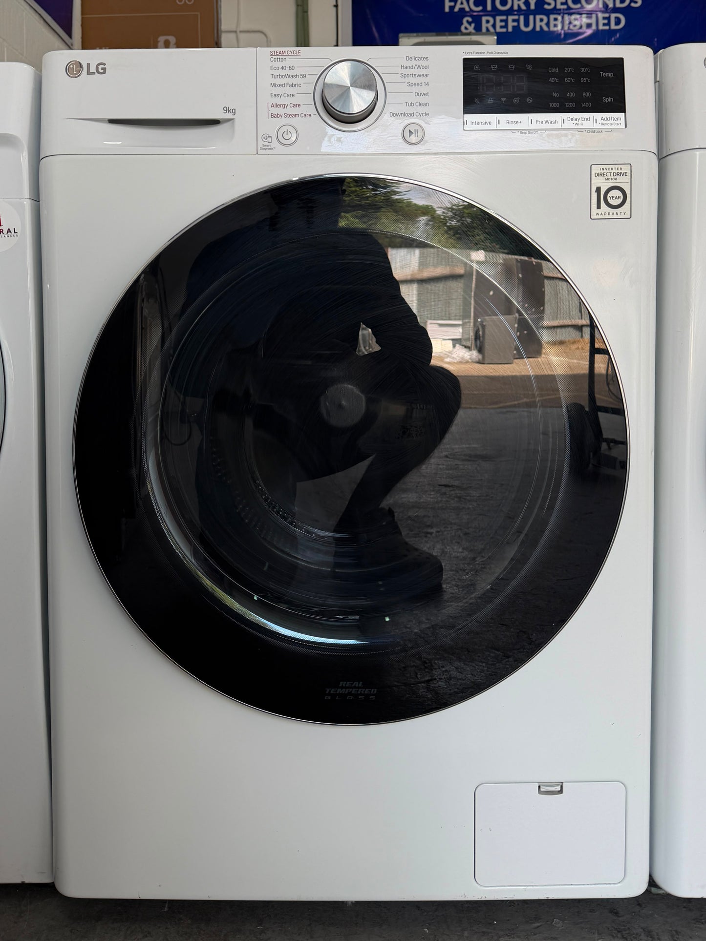 Refurbished LG F4V709WTSE 9Kg 1400RPM Washing Machine – White