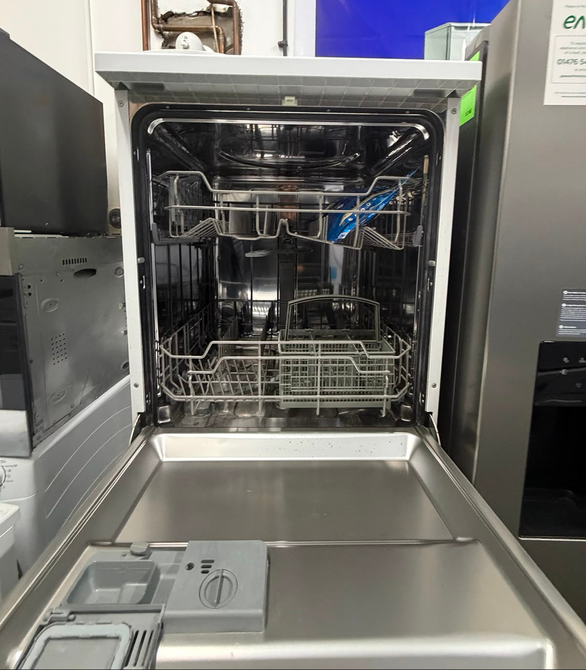 Refurbished ProAction PRFS126W 12 Place Settings Freestanding Dishwasher – White