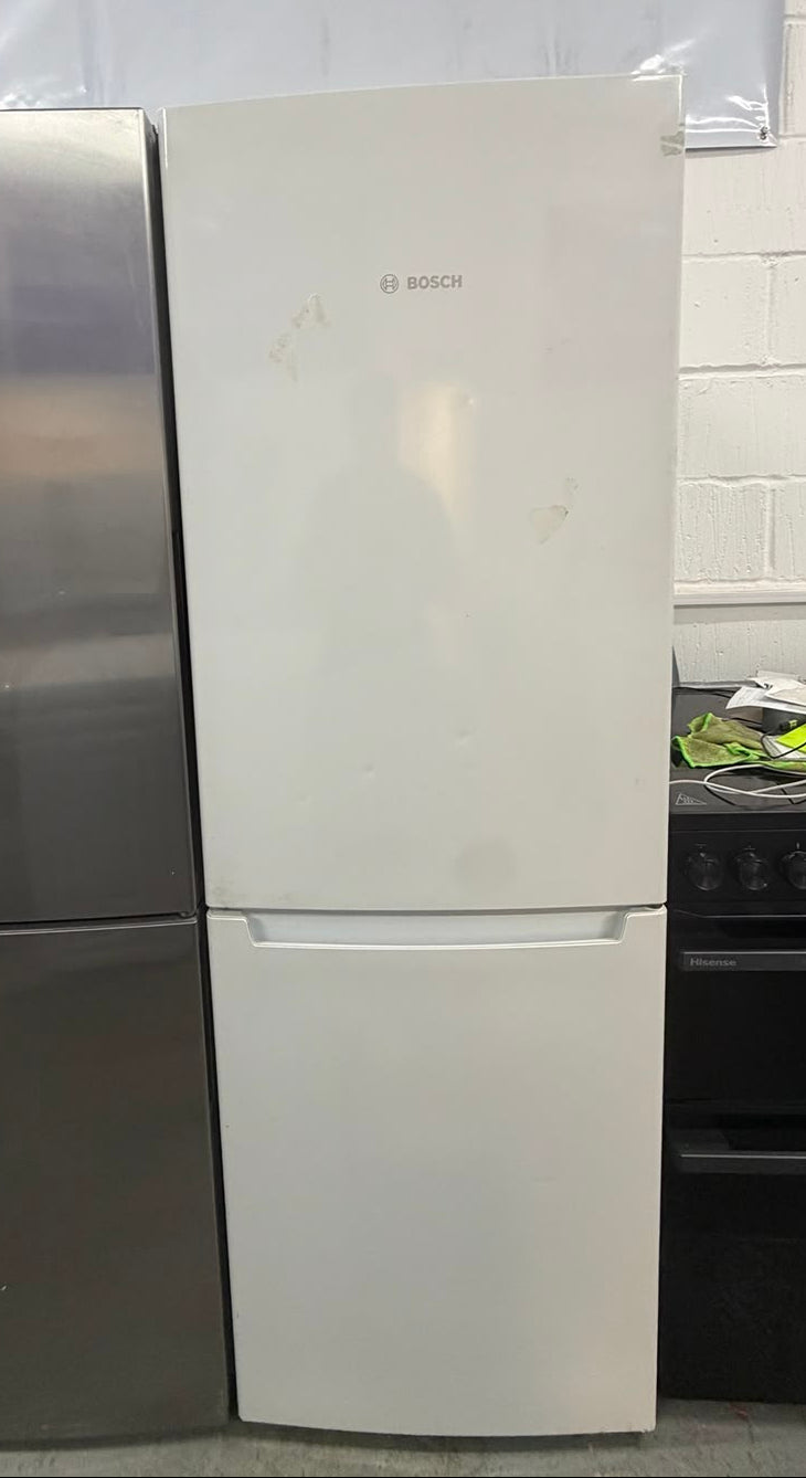 Refurbished Bosch KGN33NW3AG 279L Frost Free Fridge Freezer – White