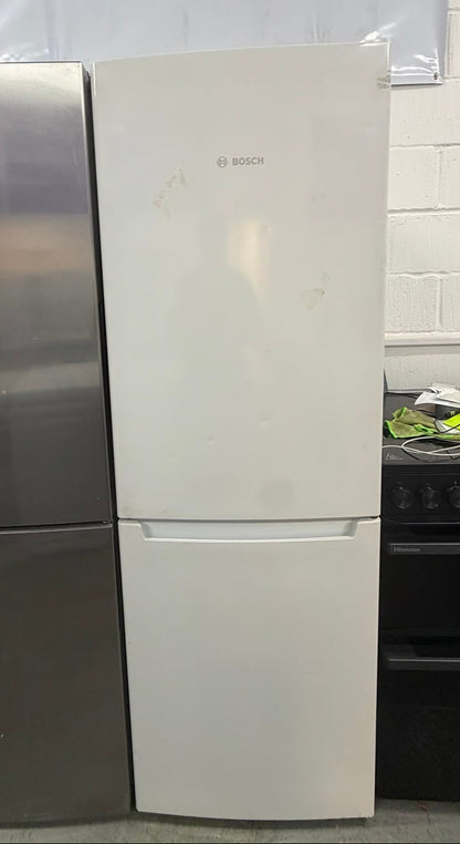 Refurbished Bosch KGN33NW3AG 279L Frost Free Fridge Freezer – White