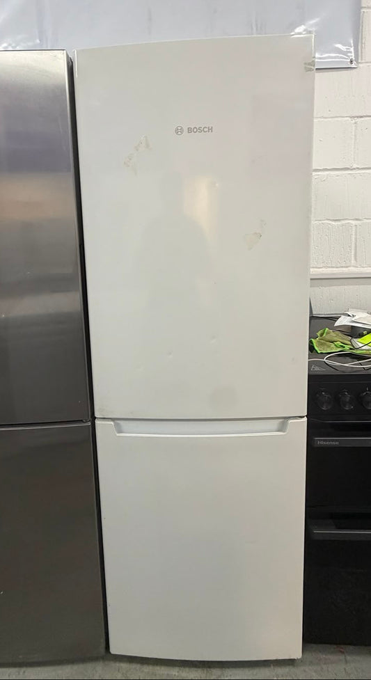 Refurbished Bosch KGN33NW3AG 279L Frost Free Fridge Freezer – White