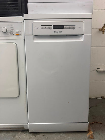 Refurbished Hotpoint HSFO3T223WUK 10 Place Settings Slimline Freestanding Dishwasher - White