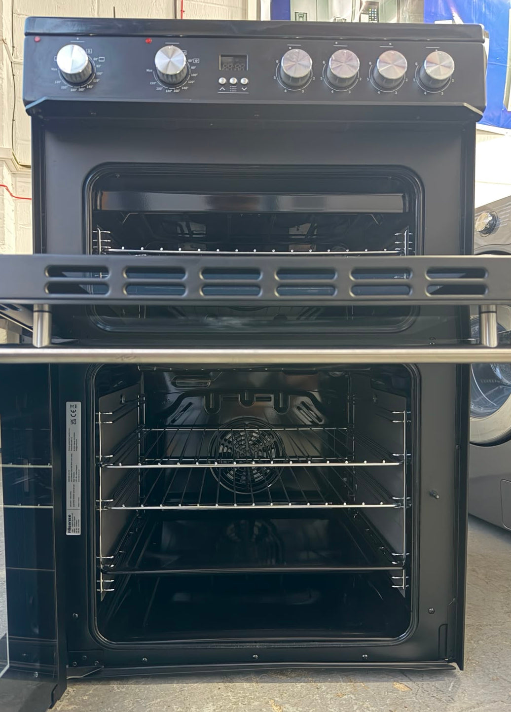 Hisense HDE3211BBUK 60cm Double Oven Electric Ceramic Cooker - New Grade A - Black