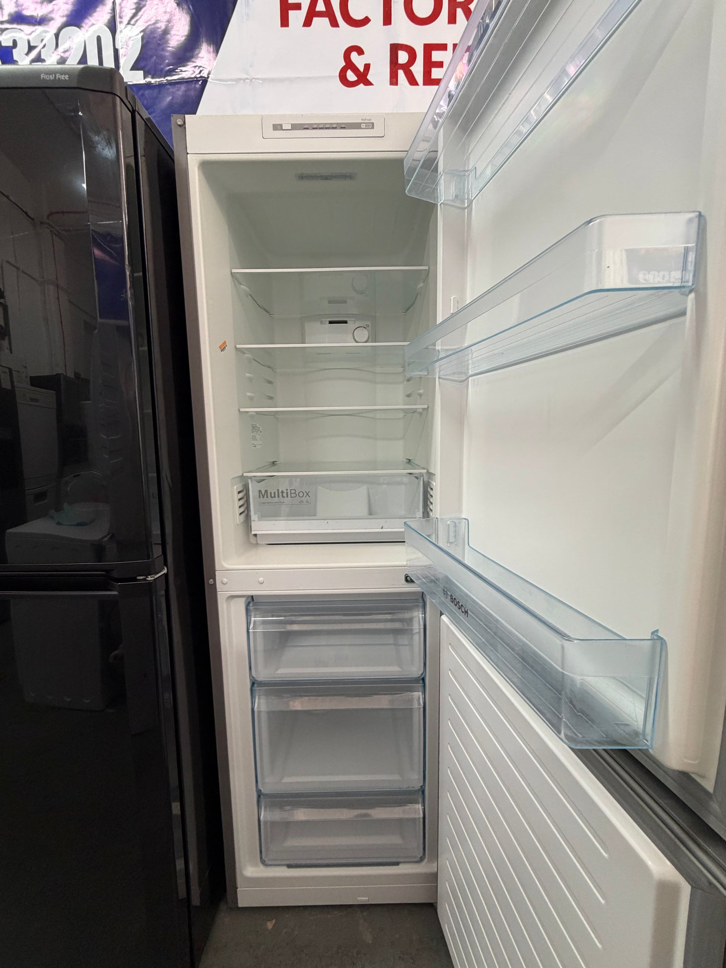 Refurbished Bosch KGN34NLEAG 300L 50/50 Frost Free Fridge Freezer – Inox Look