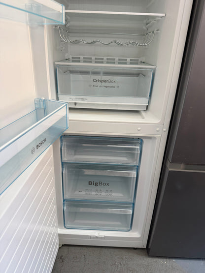 Refurbished Bosch KGV33VW31G 288L 70/30 Frost Fridge Freezer – White