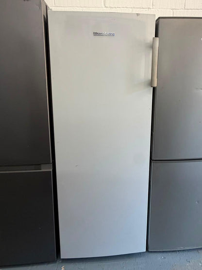Refurbished Liebherr FNT4550 278L Frost Free Tall Freezer – White