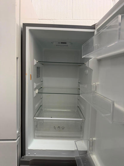 Refurbished Logik LFC50S23 173L 60/40 Frost Free Fridge Freezer – Silver