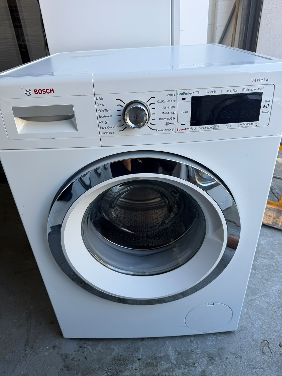 Refurbished Bosch WAW28660GB 9Kg 1400RPM Washing Machine - White