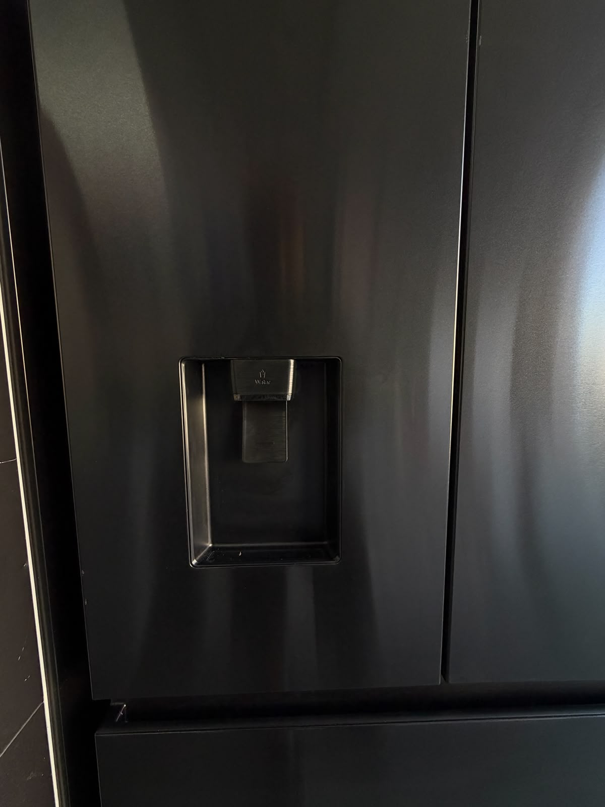 Refurbished Hisense RF540N4WFE 480L French Door Fridge Freezer - Black