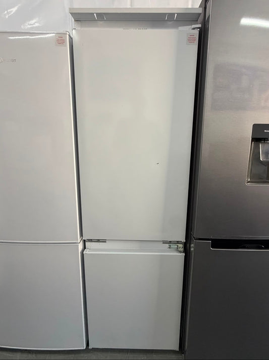 Refurbished Hotpoint HTC18T112UK 250L 70/30 Integrated Frost Free Fridge Freezer - White