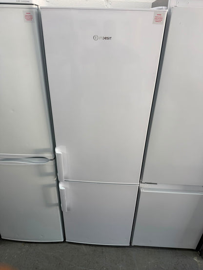 Refurbished Indesit IKNS 1261 S4 262L 70/30 Fridge Freezer - White