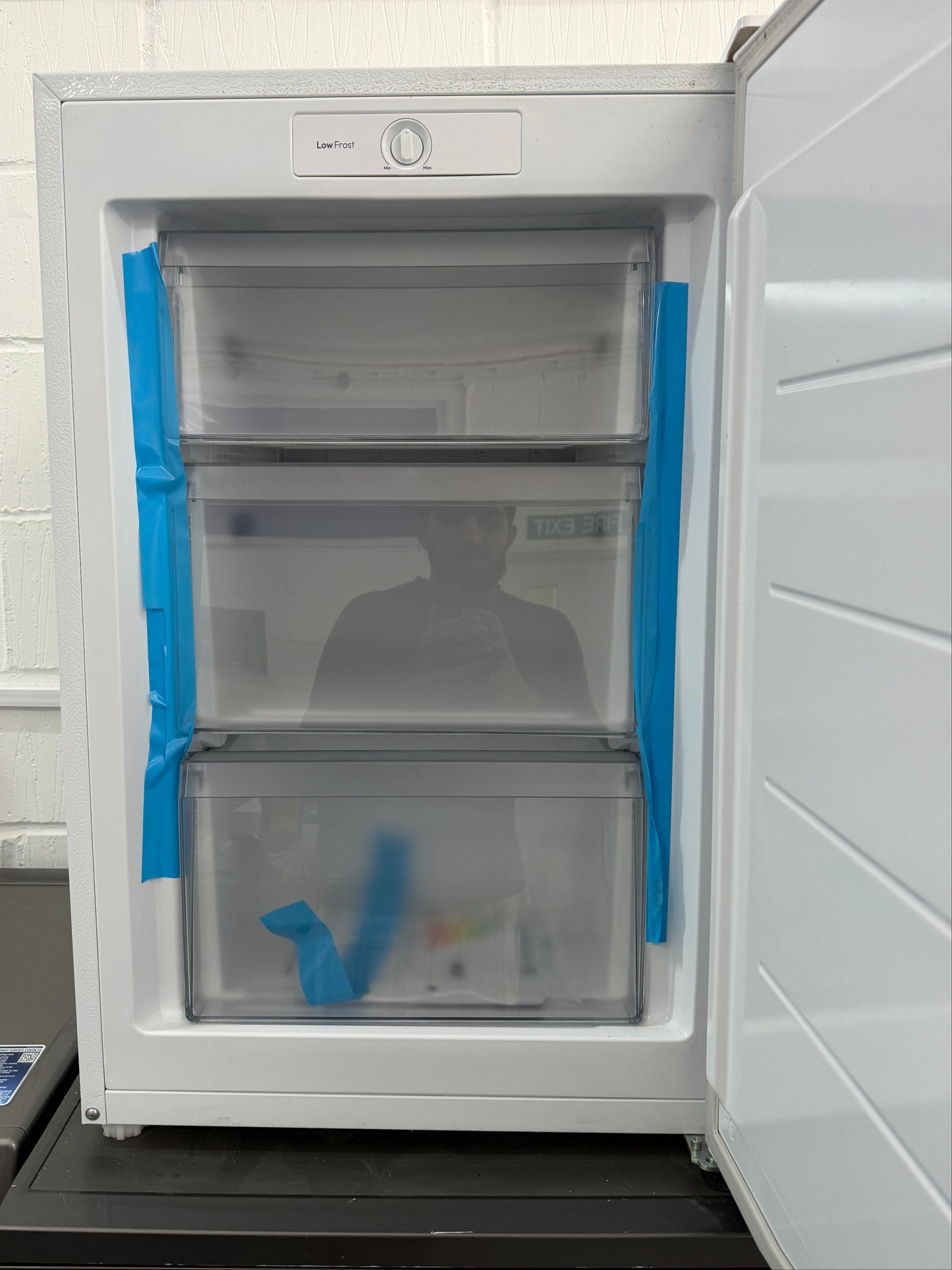 Sensis RFUCF01Z54EW 90L Undercounter Freezer - White - Unused Grade A