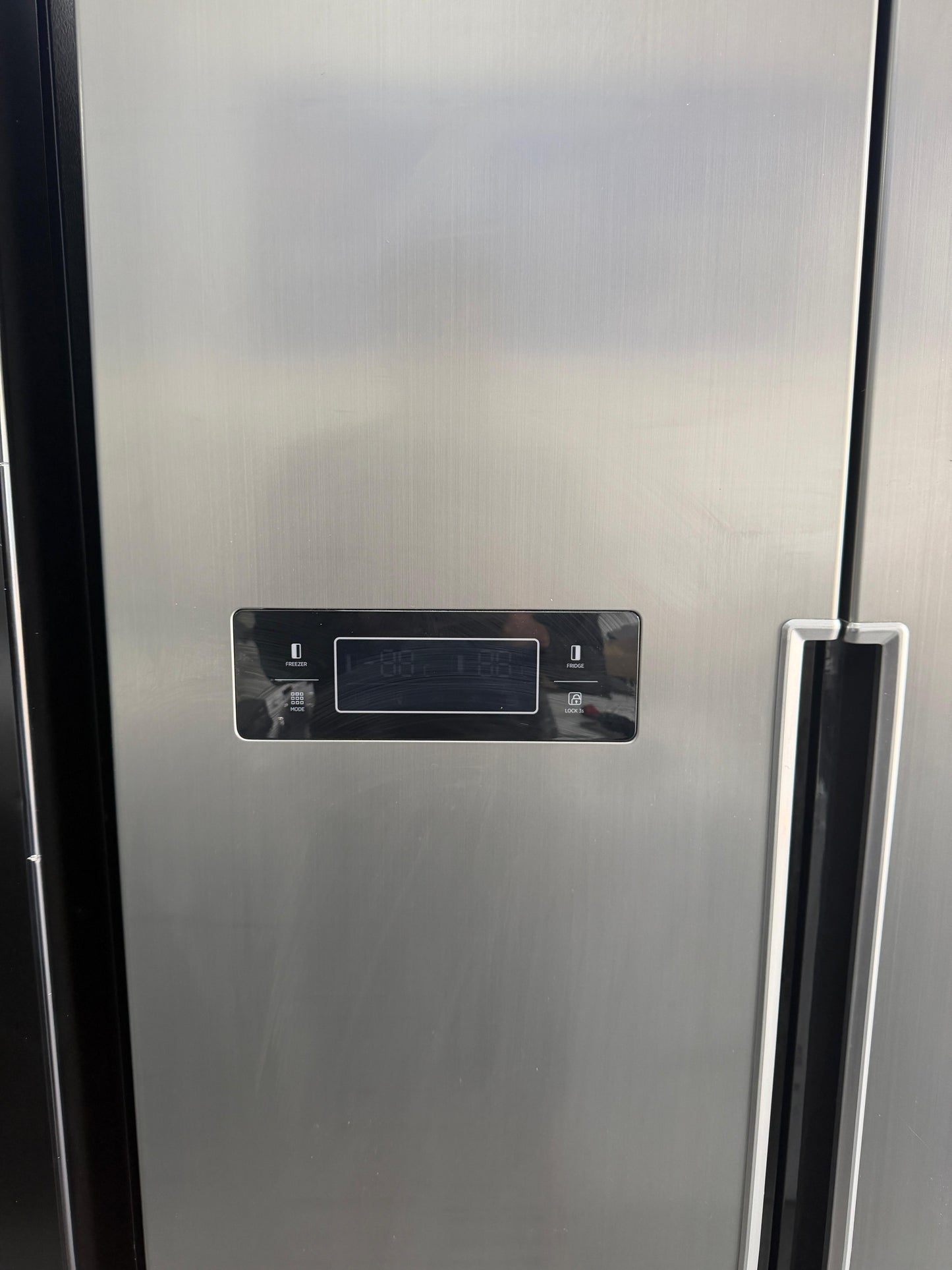 Refurbished Hoover HHSBSO6174XWDK 521L American-Style Fridge Freezer - Silver