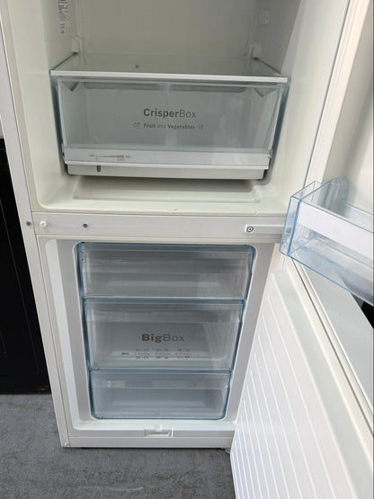 Refurbished Bosch KGV33NW20G 288L Fridge Freezer - White