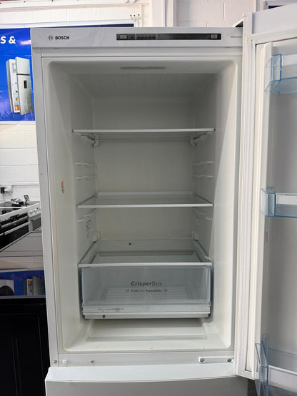 Refurbished Bosch KGV33NW20G 288L Fridge Freezer - White