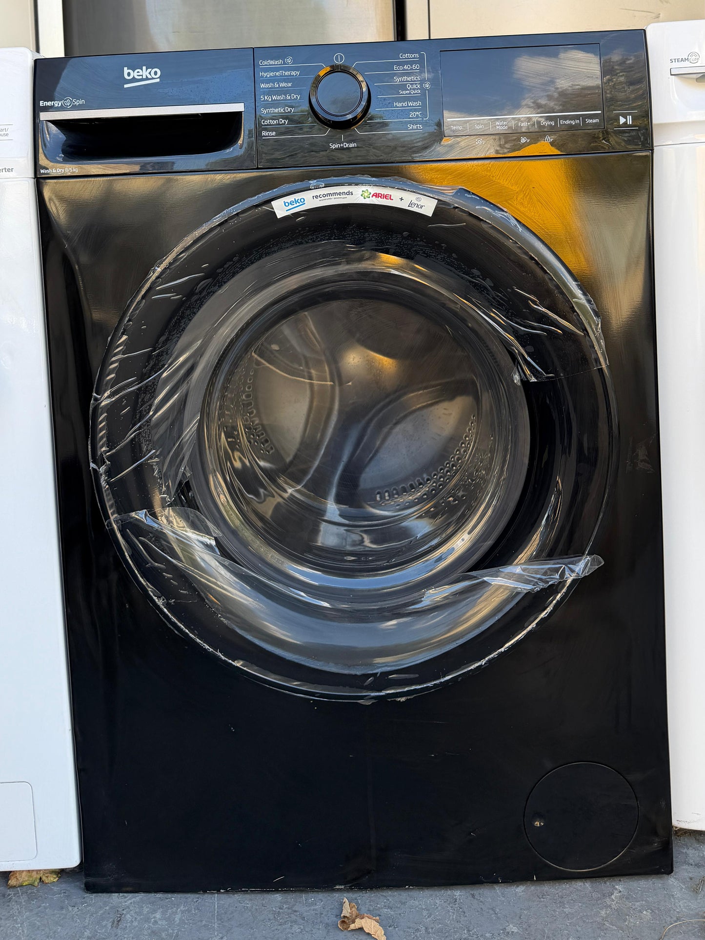 Beko BM3DT68342B 8kg/5kg 1400RPM Washer Dryer - Black - Unused Grade A