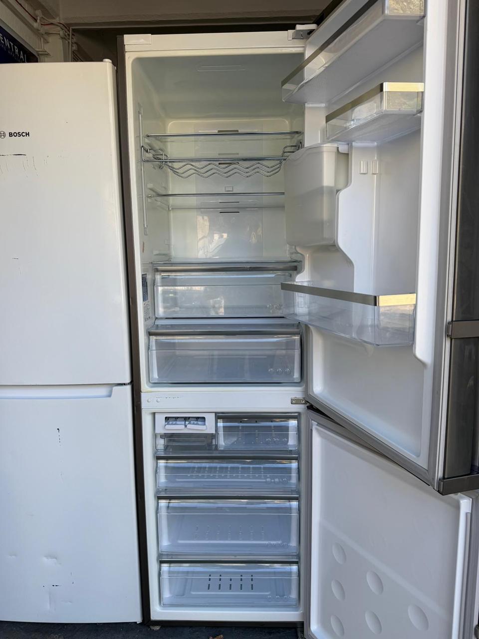 Refurbished Samsung RL58GPEIH 370L Fridge Freezer - Silver