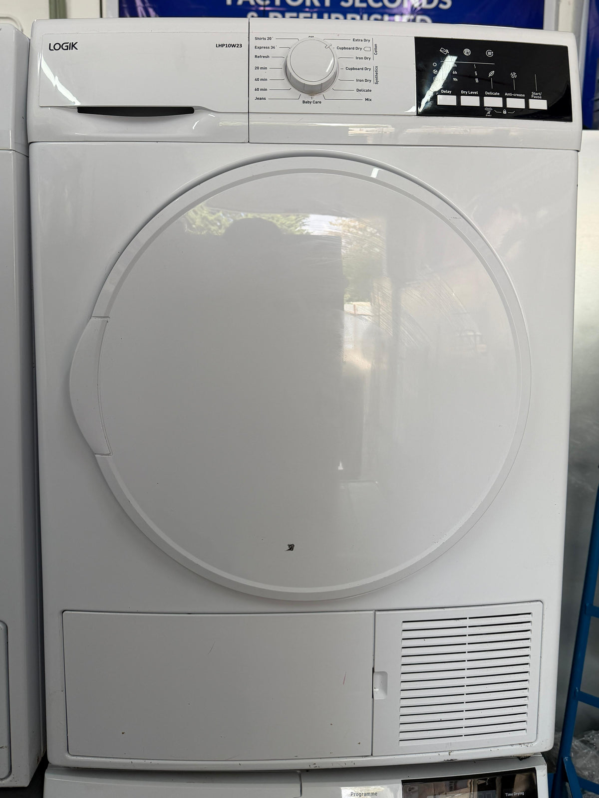Refurbished Logik LHP10W23 10kg Heat Pump Tumble Dryer - White