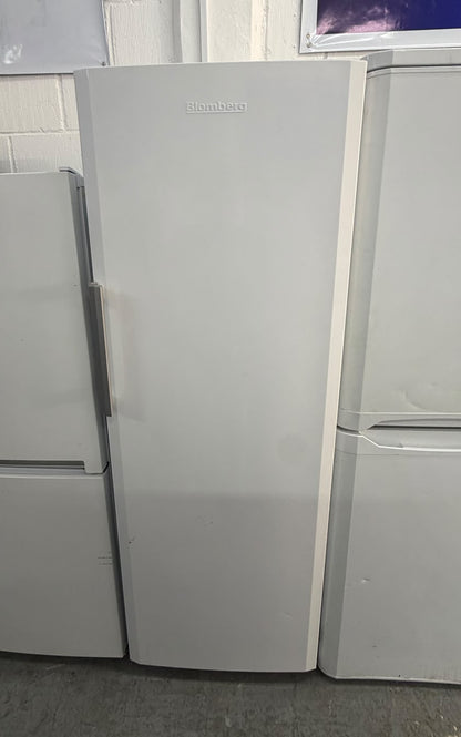 Refurbished Blomberg L60415 367L Tall Larder Fridge - White