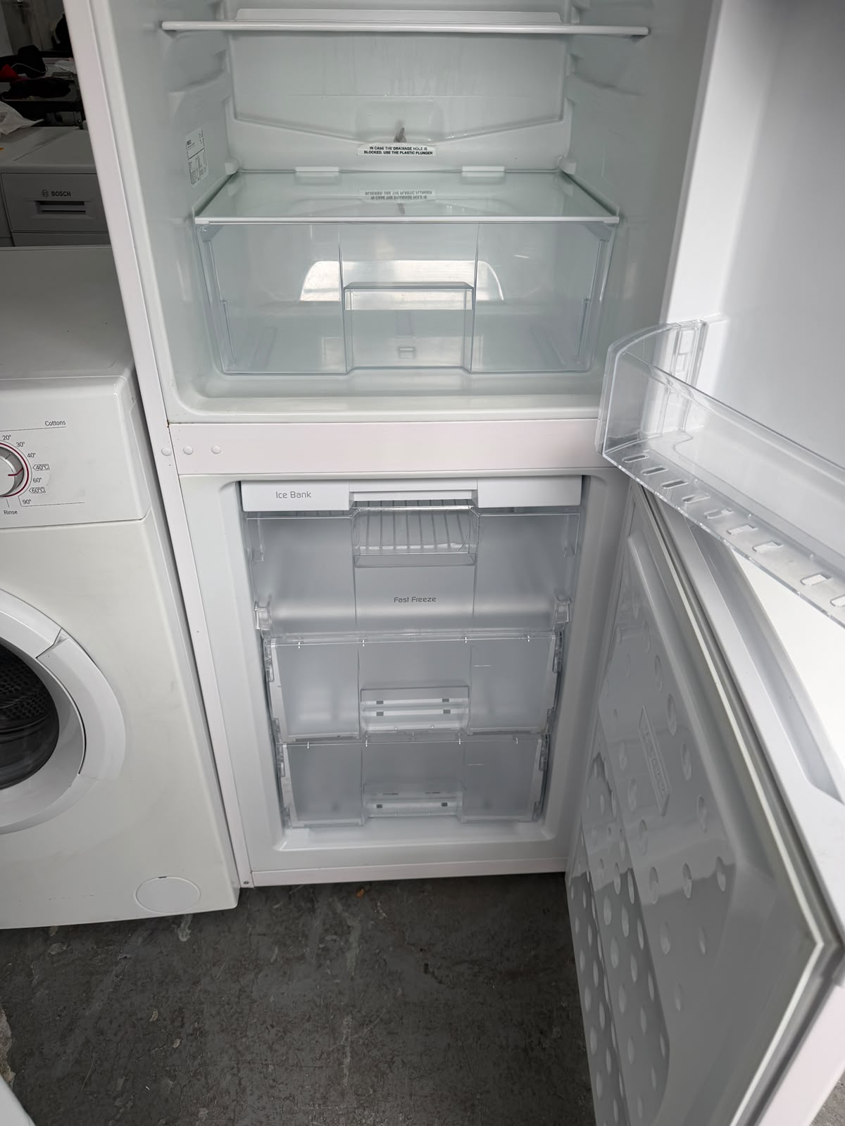 Refurbished Beko CDA539FW 197L 50/50 Frost Free Fridge Freezer - White