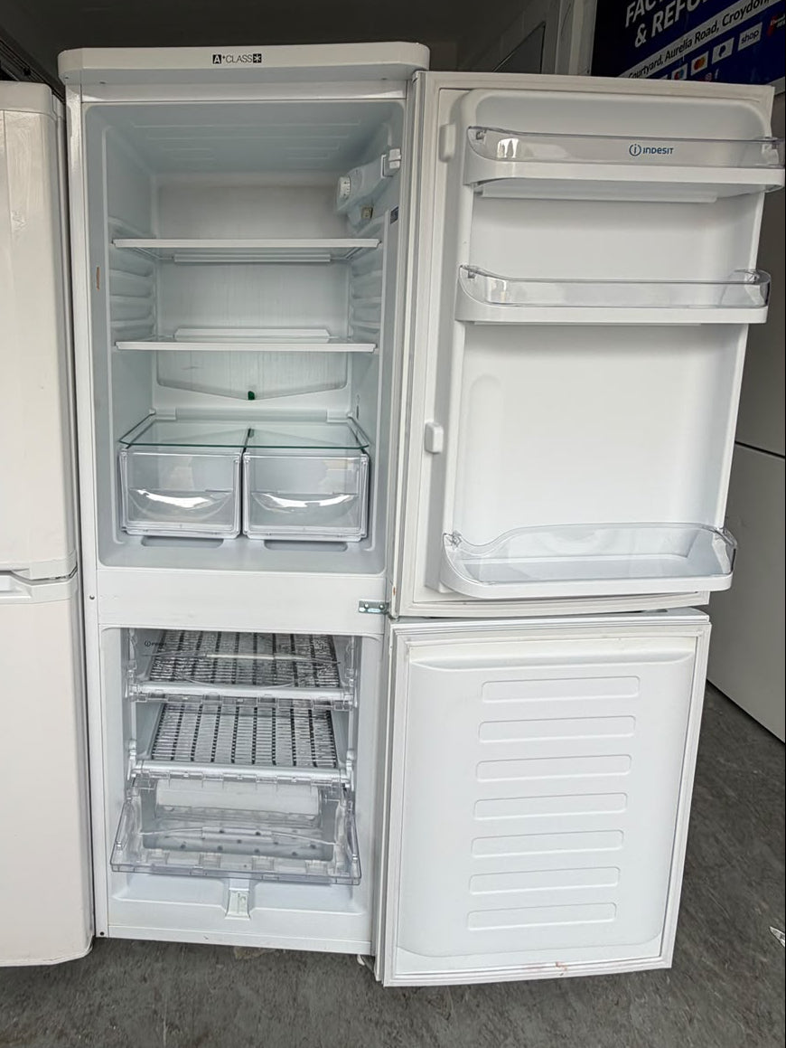Refurbished Indesit NCAA55 228L 50/50 Fridge Freezer - White