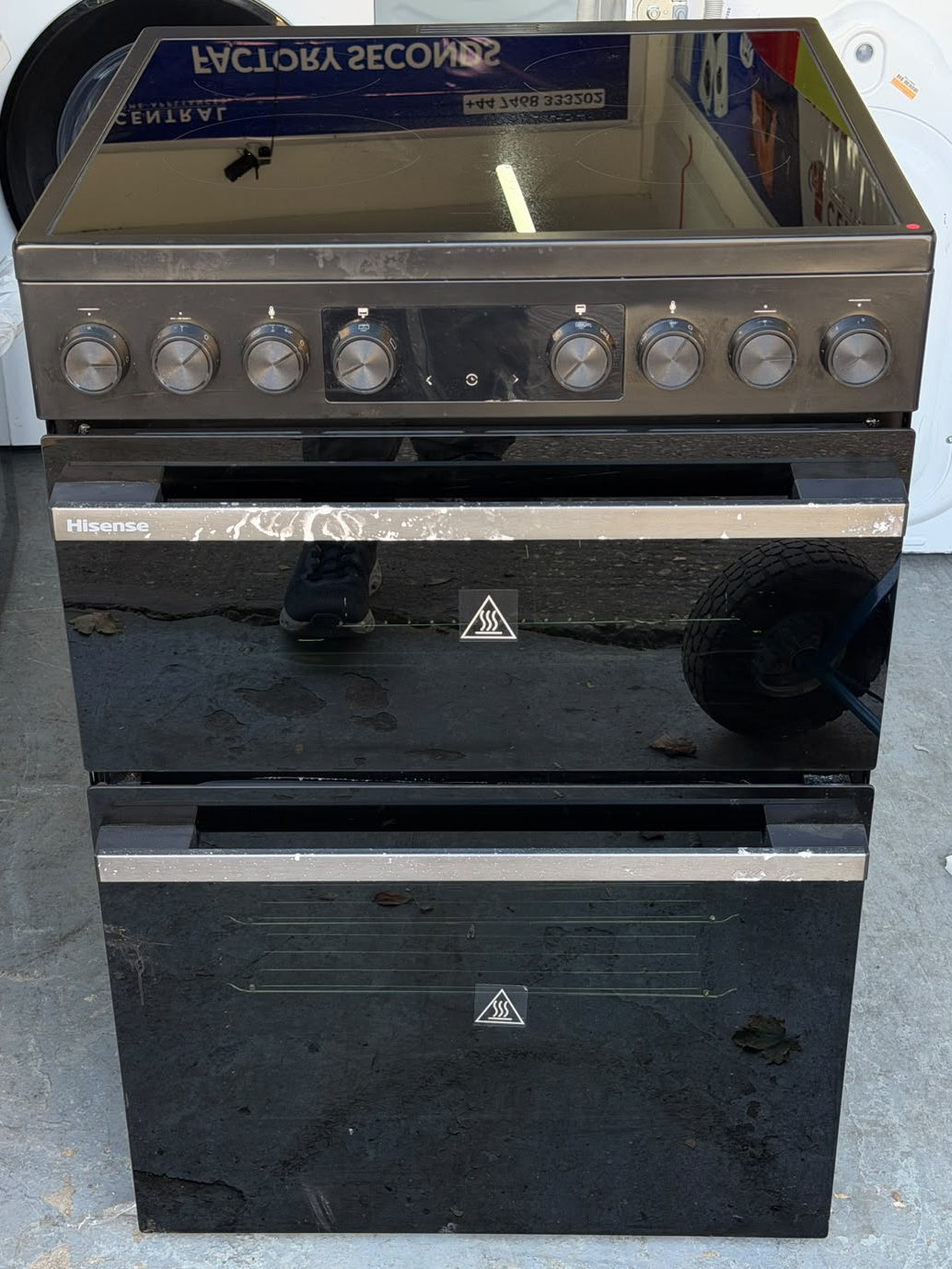 Hisense HDCEC6C20B 60cm Double Oven Electric Ceramic Cooker - Unused Grade A - Black
