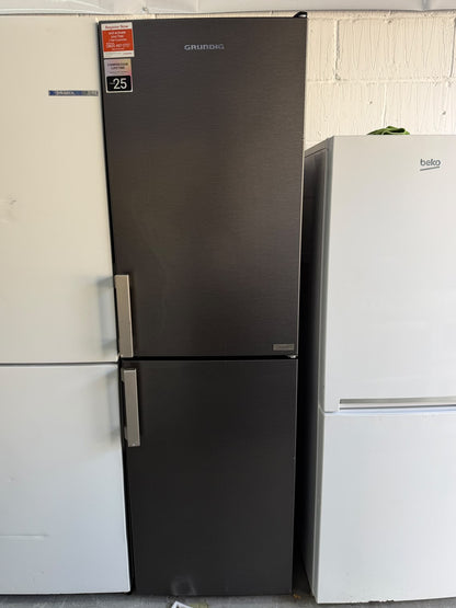 Refurbished Grundig GKN4582VPZ 270 L 50/50 No Frost Fridge Freezer – Black Steel