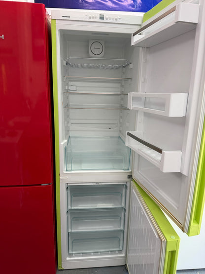 Refurbished Liebherr CNkw 4313 304 L 60/40 NoFrost Fridge Freezer – Kiwi Green