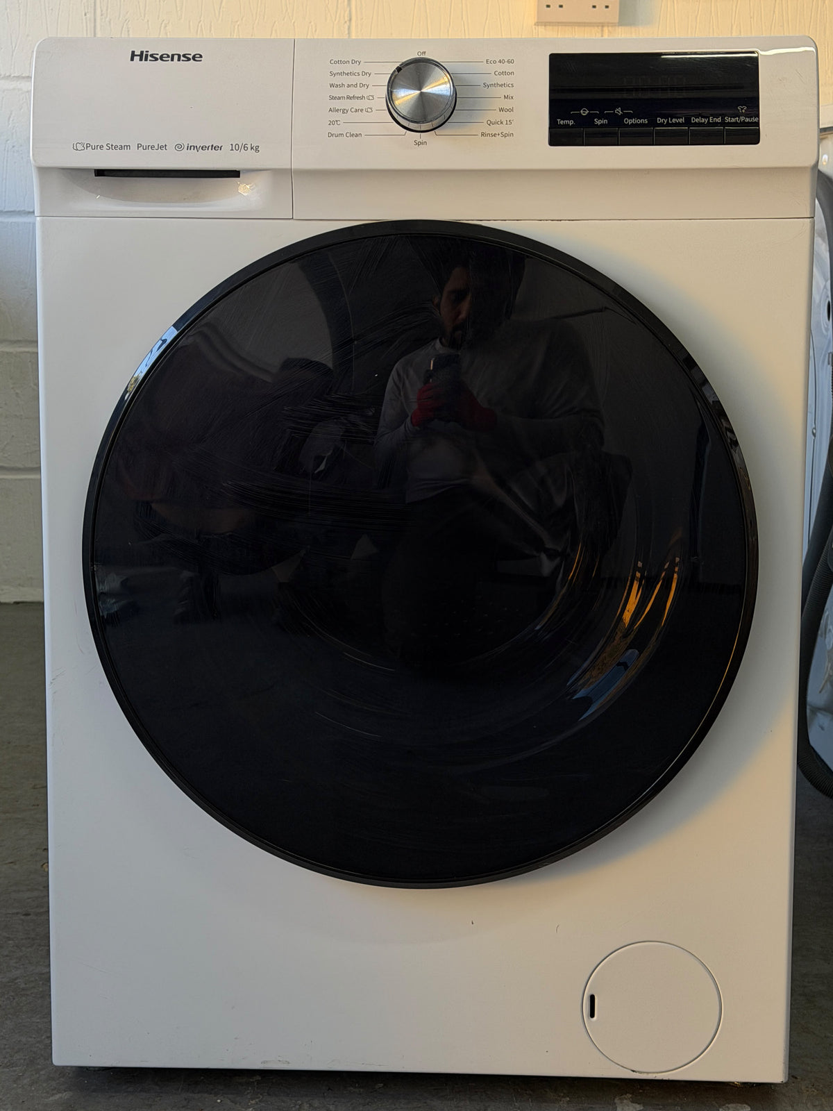 Hisense WDQA1014EVJM 10kg/6kg Washer Dryer – Unused Grade A – White