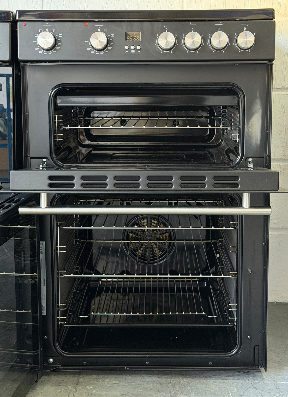 Hisense HDE3211BBUK 60cm Double Oven Electric Ceramic Cooker - Unused Grade A - Black