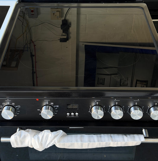 Hisense HDE3211BBUK 60cm Double Oven Electric Ceramic Cooker - Unused Grade A - Black