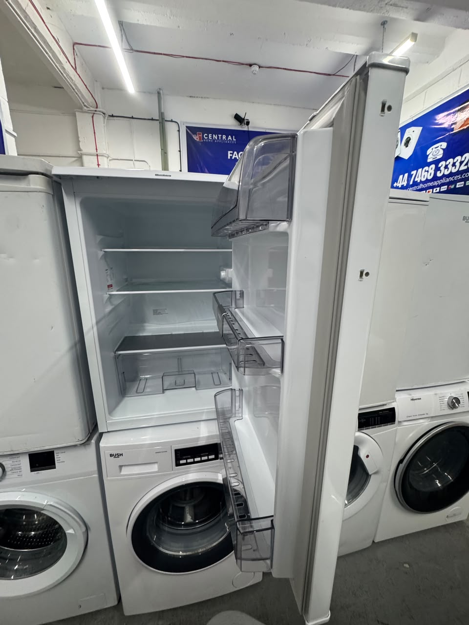 Refurbished Blomberg L54135 130 Litre Under-Counter Larder Fridge – White