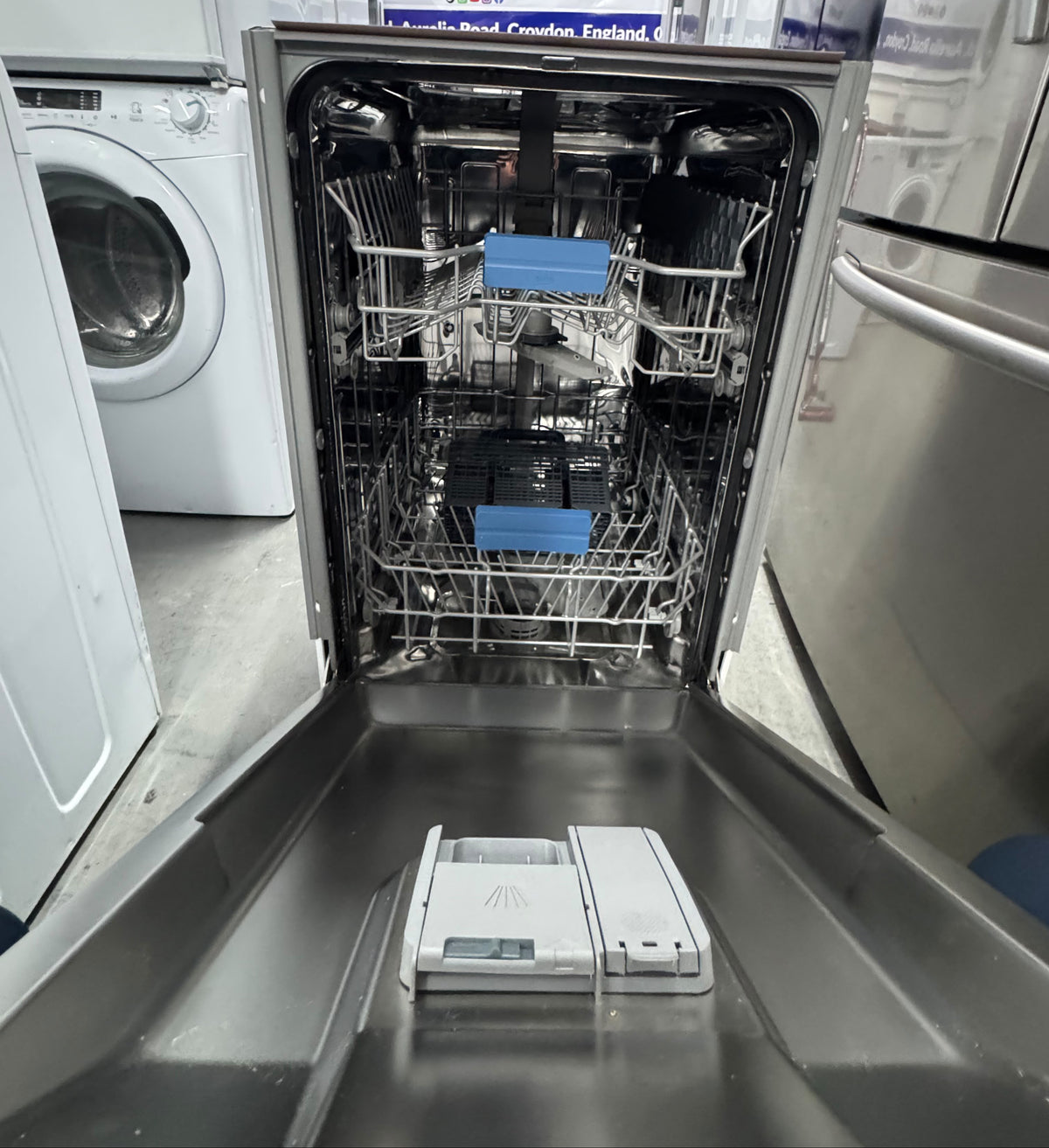 Beko DIS16R10 10 Place Settings Slimline Fully Integrated Dishwasher – Unused Grade A