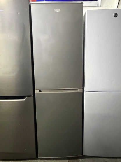 Refurbished Beko CFG1582S 263L 50/50 Frost Free Fridge Freezer – Silver