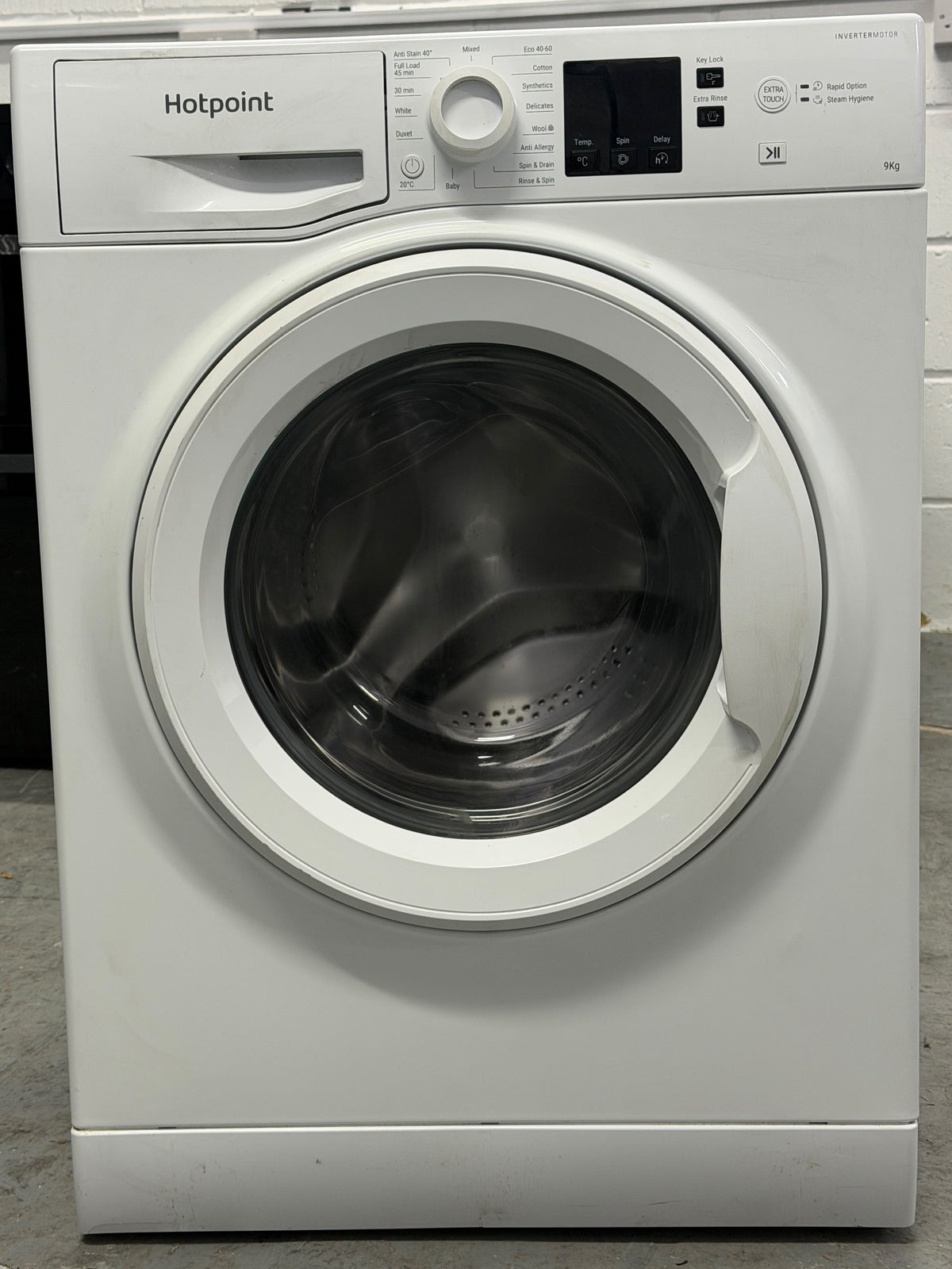 Refurbished Hotpoint NSWM965CWUK 9kg 1600RPM Anti-Stain Washing Machine – White