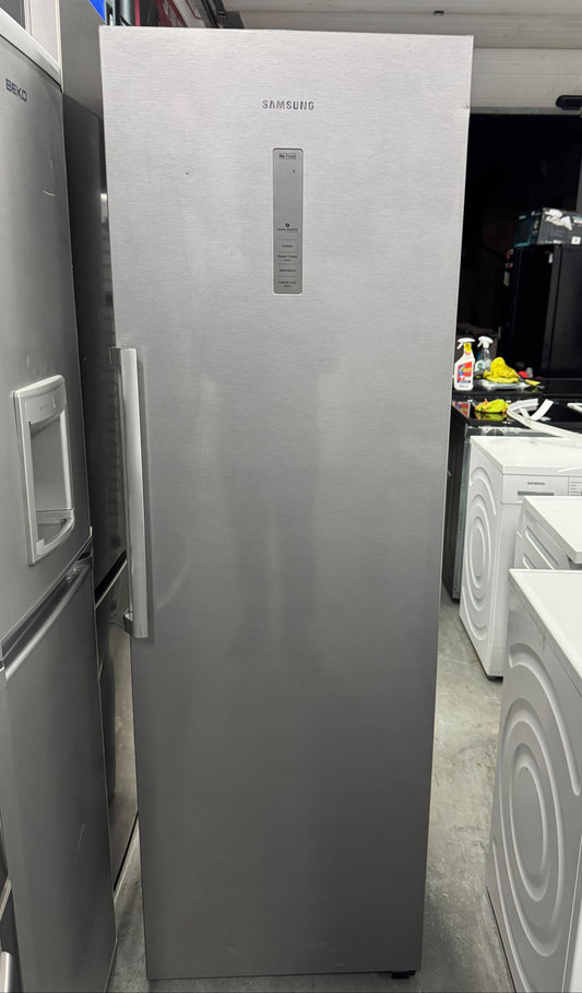 Refurbished Samsung RZ32M7125SA 323L Frost Free Tall Upright Freezer – Silver